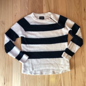 Abercrombie & Fitch striped fuzzy sweater